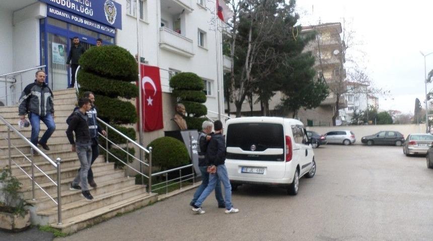 Mudanya&rsquo;da Uyuşturucu Operasyonu: 2 G&ouml;zaltı