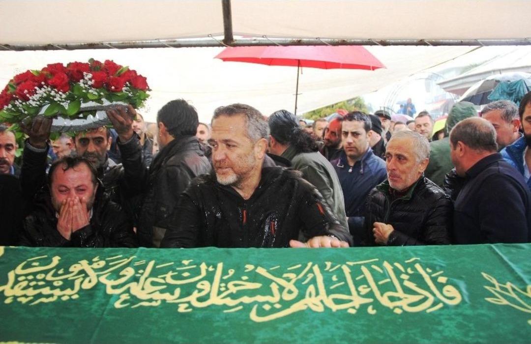 Yasak Aşk Cinayetine Kurban Giden &Uuml;nl&uuml; İş Adamı Son Yolculuğuna Uğurlandı