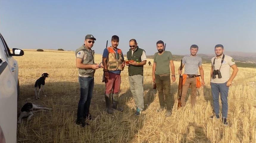 Konya&rsquo;da Ka&ccedil;ak Avcılara 7 Bin 970 Liralı Ceza