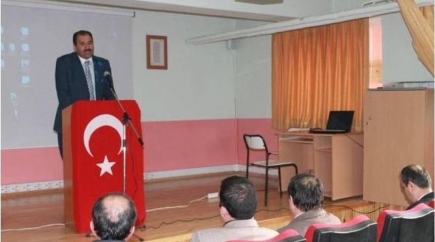 Hukuk Fak&uuml;ltesi Dekanı Prof. Dr. Cem Baygın Kariyer G&uuml;nleri &lsquo;ne Konuk Oldu