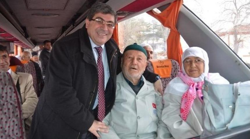 Bilecik&rsquo;te Umre&rsquo;ye Gidecek 210 Kişi Uğurlandı