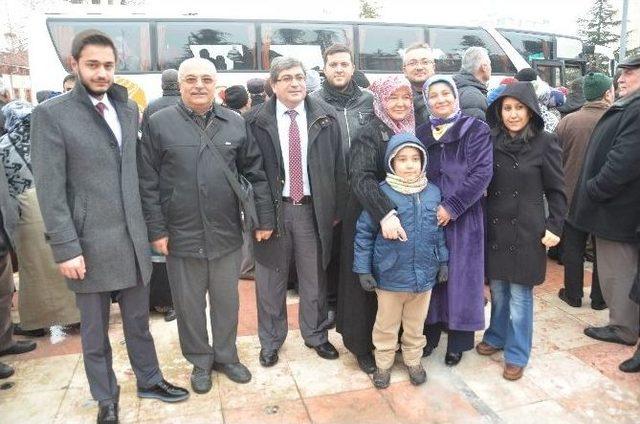 Bilecik&rsquo;te Umre&rsquo;ye Gidecek 210 Kişi Uğurlandı 2