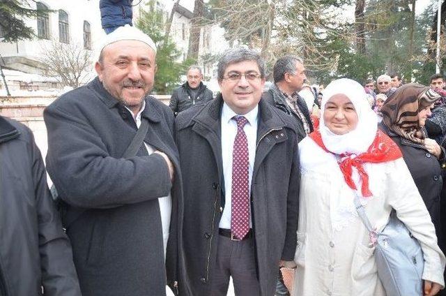 Bilecik&rsquo;te Umre&rsquo;ye Gidecek 210 Kişi Uğurlandı 3