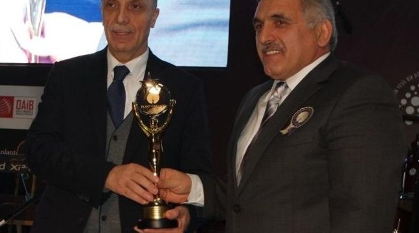 Hendek Belediyesi &lsquo;uludere&rsquo; Projesi, Kamusal Uygulamalar Alanında Birincilik &Ouml;d&uuml;l&uuml; Aldı