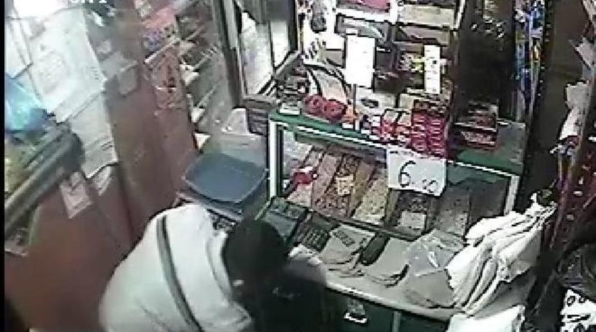 Kuruyemiş&ccedil;i Soygununun Ş&uuml;phelisi Tutuklandı