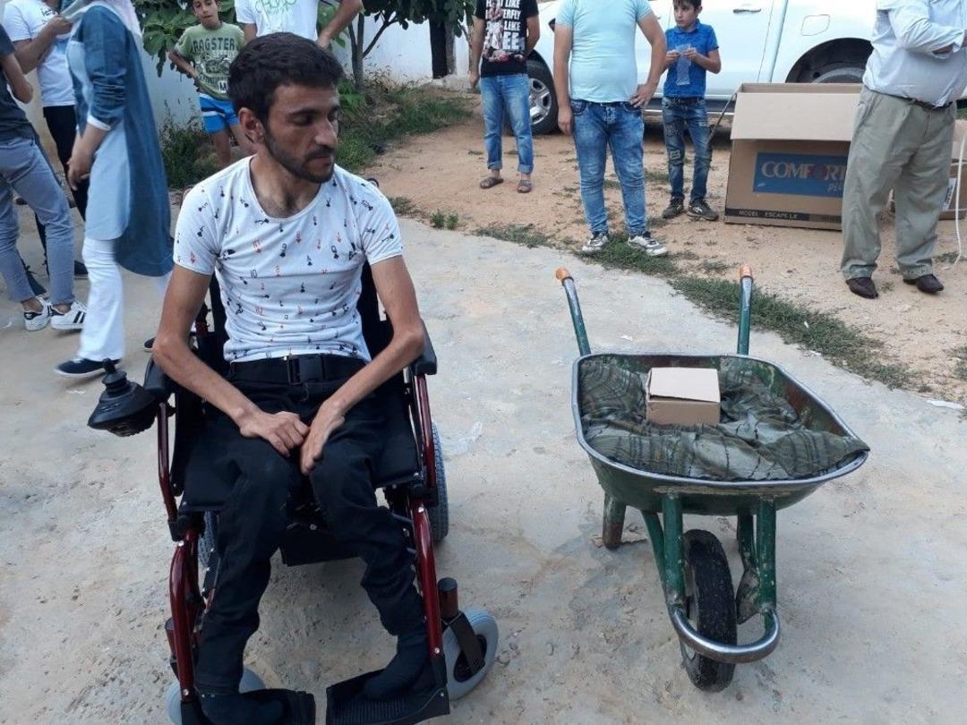 Hediye Edilen Ak&uuml;l&uuml; Arabayı G&ouml;r&uuml;nce G&ouml;zyaşlarına Engel Olamadı