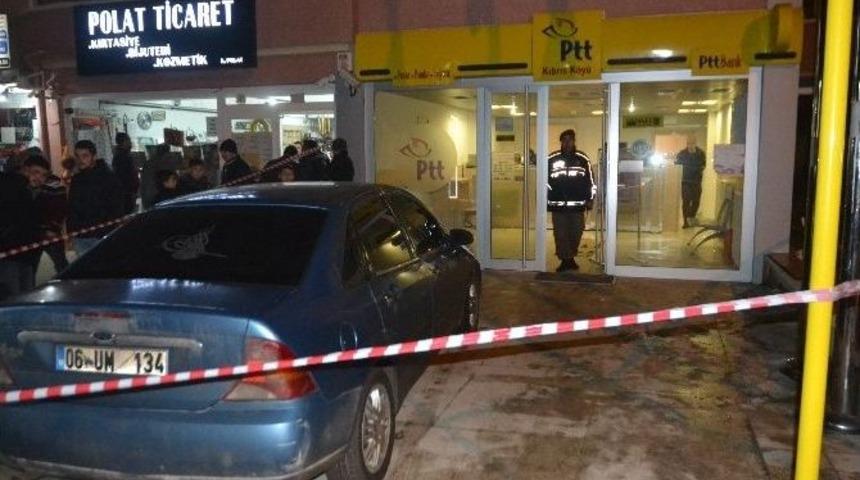 Maskeli Soyguncular Ptt Şubesini Soydu