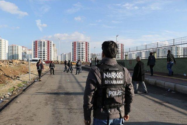 Diyarbakır’da Okul Çevrelerinde Narkotik Denetimi 2