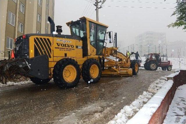 Kahramanmaraş&rsquo;ta Karla M&uuml;cadele 2