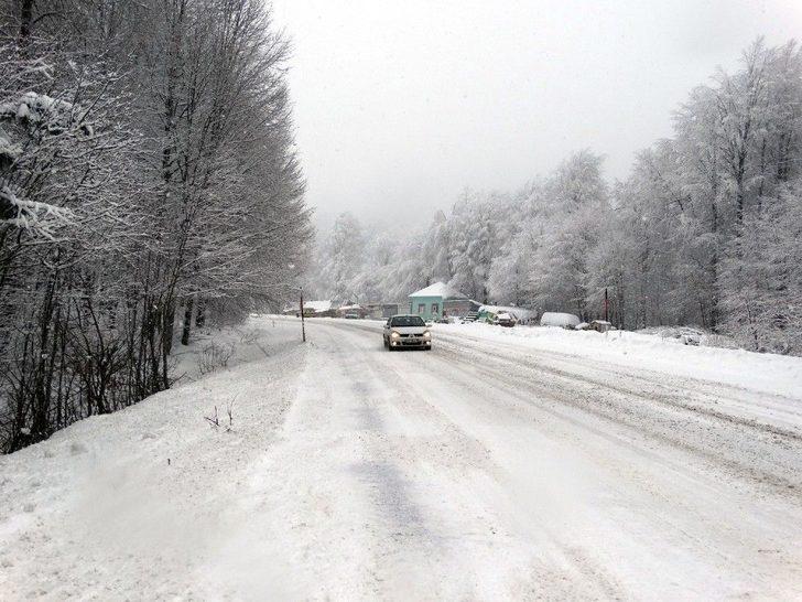 Domaniç’te Kar Yağışı Ve Sis Ulaşımı Zorlaştırıyor G4