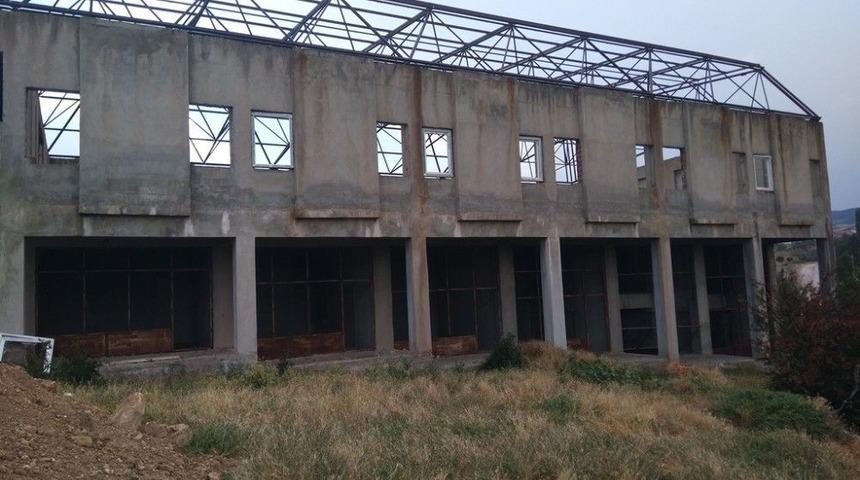 276 Bin Liraya Mal Olan Bina &Ccedil;&uuml;r&uuml;meye Terk Edildi