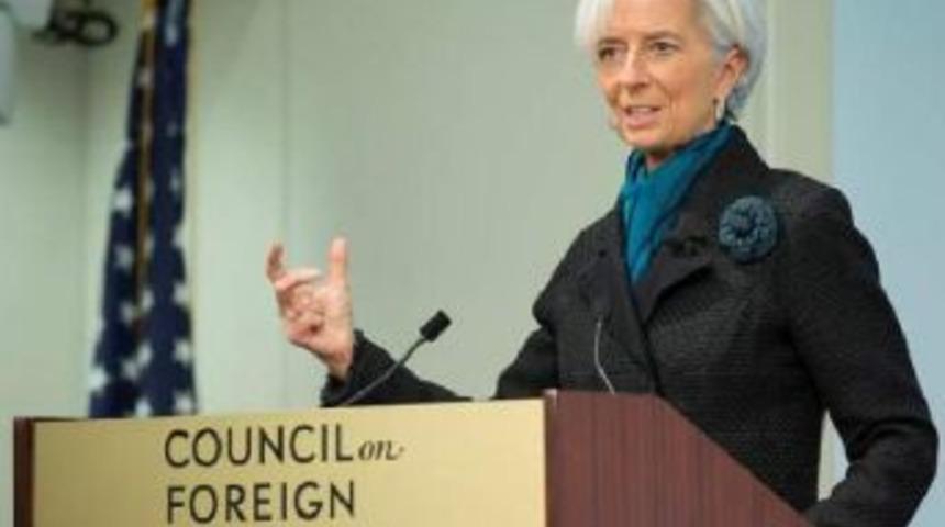 Imf: Ucuz Petrol K&uuml;resel Ekonomide B&uuml;y&uuml;meyi Destekleyemez