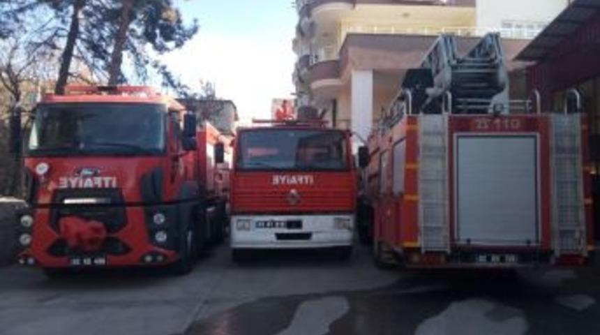 Kahta’da İtfaiye Ekipleri 1 Yılda 322 Olaya Müdahale Etti