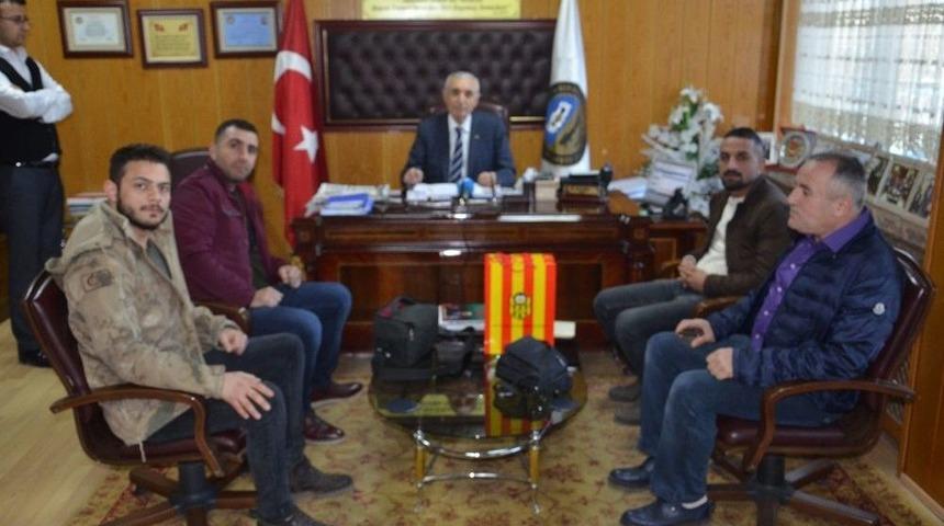 Yeni Malatyasporlu Taraftarlardan Evren’e Ziyaret