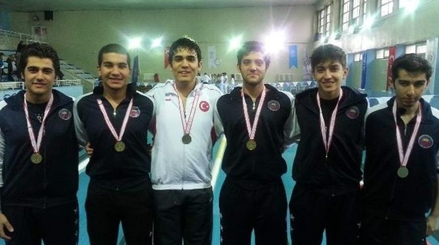 Gkv &Ouml;zel Lisesi Okullar Arası Gen&ccedil;ler Y&uuml;zme İl Şampiyonu