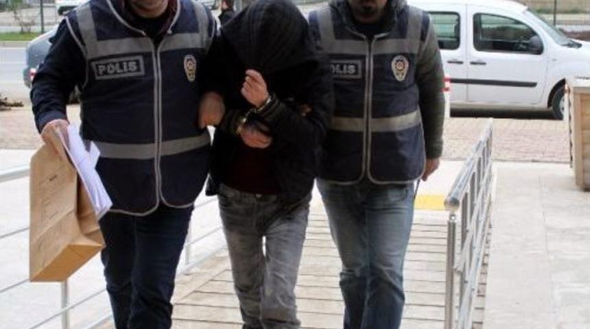 Alanya&rsquo;da 2 Okuldan 947 Tl &Ccedil;alan Ş&uuml;pheli Yakalandı