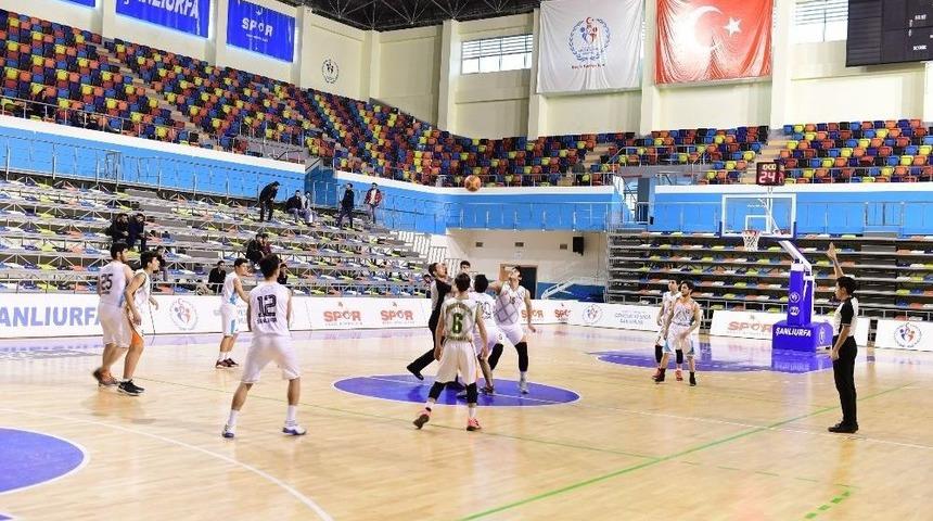 B&uuml;y&uuml;kşehir Belediyesi Basketbol Takımları &Ccedil;alışmalarını S&uuml;rd&uuml;r&uuml;yor