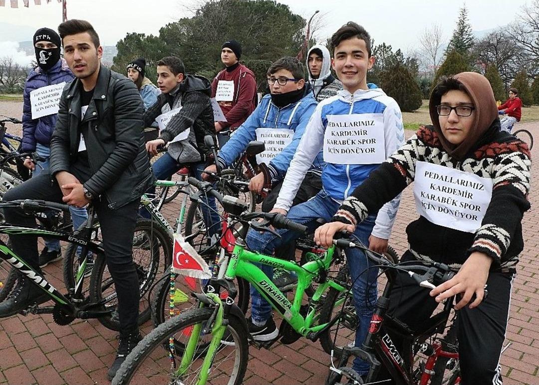 &Ouml;ğrenciler Karab&uuml;kspor İ&ccedil;in Pedal &Ccedil;evirdi