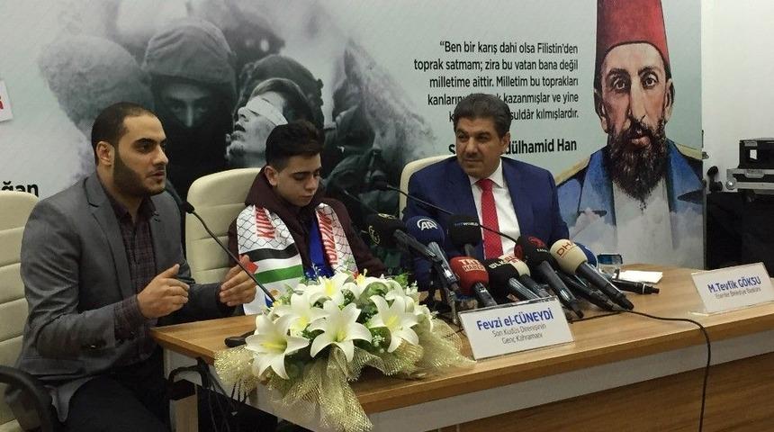 Kud&uuml;s Direnişinin Gen&ccedil; Kahramanı Fevzi El C&uuml;neydi O Fotoğrafı Anlattı