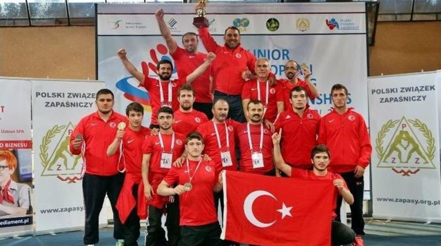 Minderin Aslanları, İstanbul&rsquo;da Kampa Giriyor