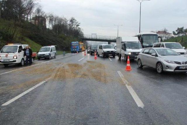 Tem otoyolu ndaki kaza trafiği fel&ccedil; etti 3