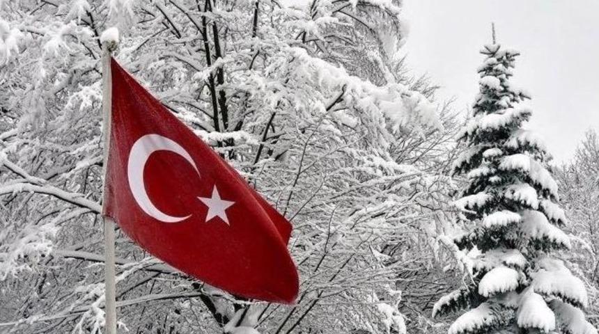 Kelkit G&uuml;ne Karla Uyandı