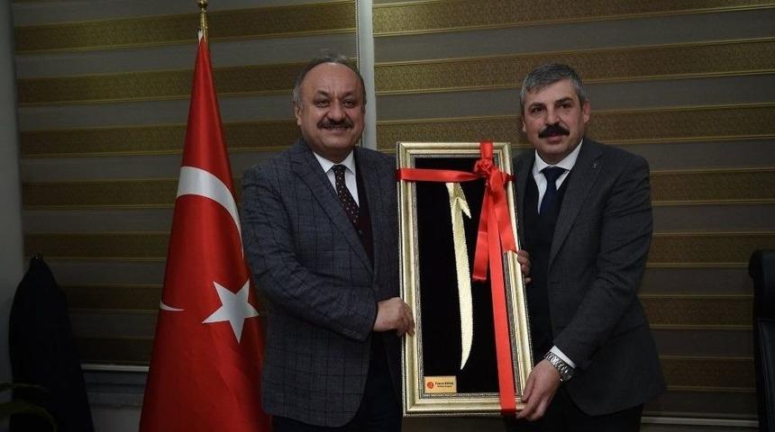 Ak Parti İl Başkanı &Uuml;nl&uuml;&rsquo;den Başkan Babaş&rsquo;a Ziyaret