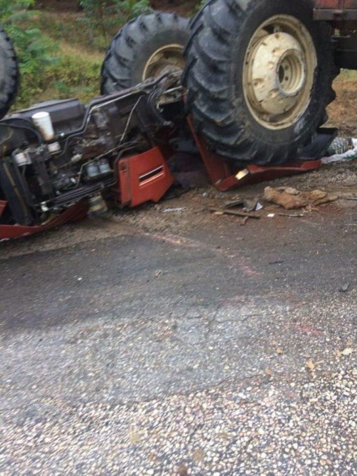 Bilecik’te Traktör İle Otomobil Çarpıştı: 1 Ölü, 2 Yaralı G4