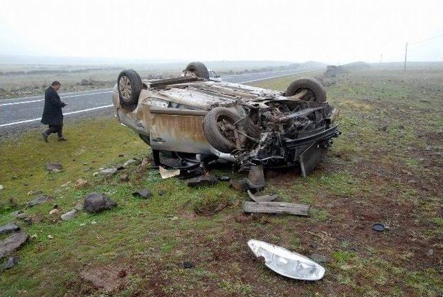 Siverek’te Trafik Kazası: İki Yaralı