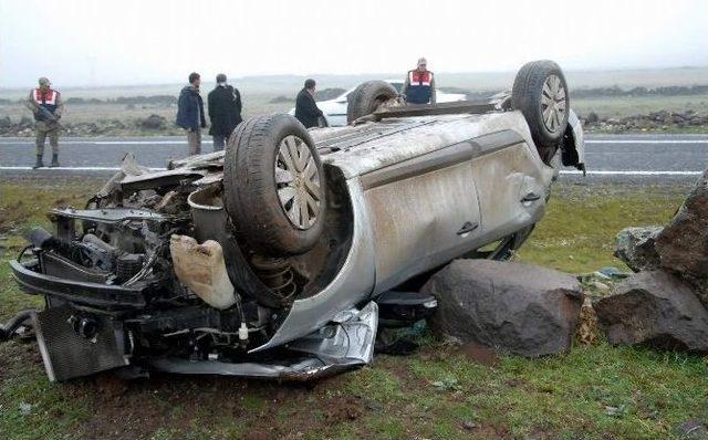 Siverek’te Trafik Kazası: İki Yaralı