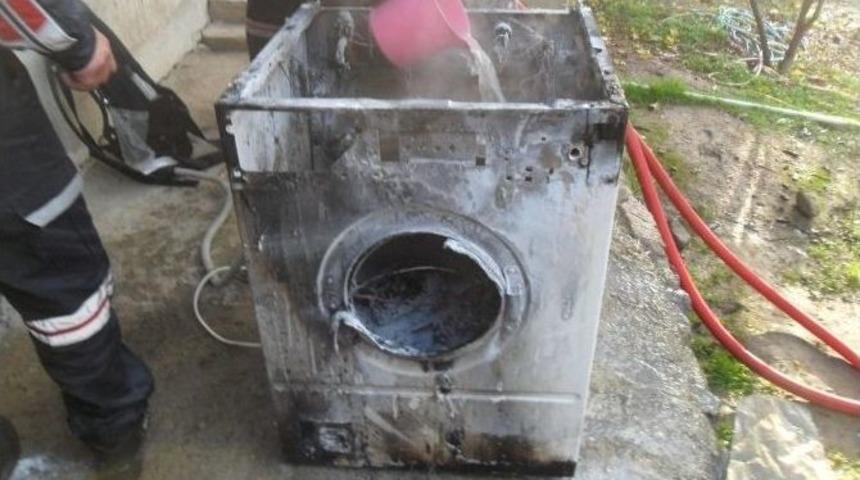 &Ccedil;amaşır Makinesi Bomba Gibi Patladı