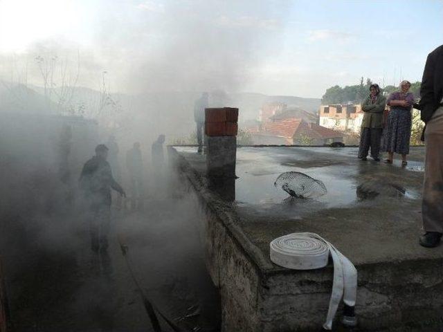 Çamaşır Makinesi Bomba Gibi Patladı