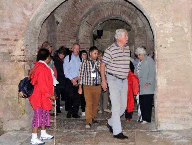 Noel Baba M&uuml;zesi ne Yarım Milyon Ziyaret&ccedil;i 3