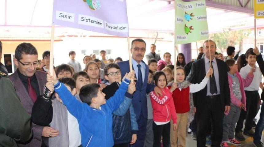 Marmaris&rsquo;te &rsquo;balıkla B&uuml;y&uuml;yorum&rsquo; Şenliği Yapıldı