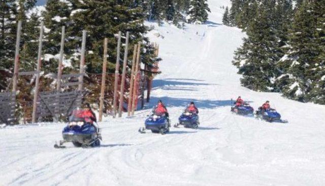 Uludağ da Jandarmadan K&ouml;pek Kurtarma Operasyonu 1