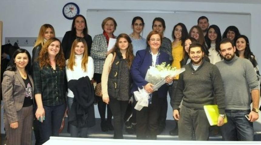 Pekdaş, İzmir &Uuml;niversitesi&rsquo;ne Konuk Oldu