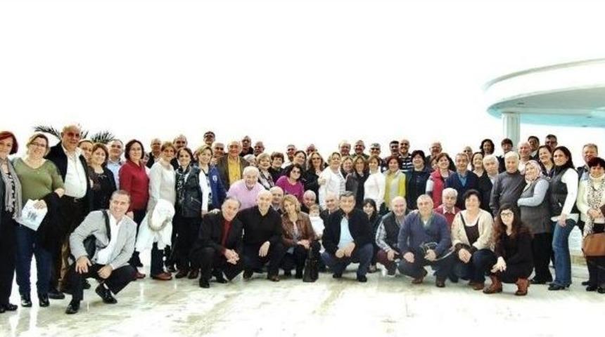 &Ouml;demişliler Kuşadası&rsquo;nda Buluştu