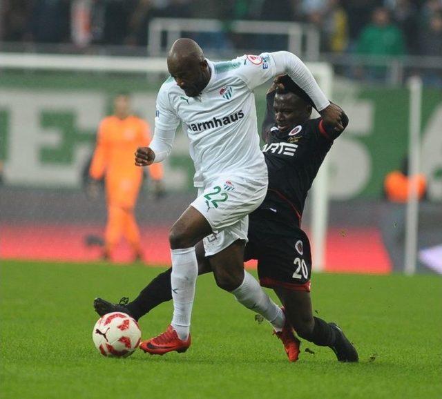 Sow, Bursaspor’daki İlk Maçına Çıktı 2