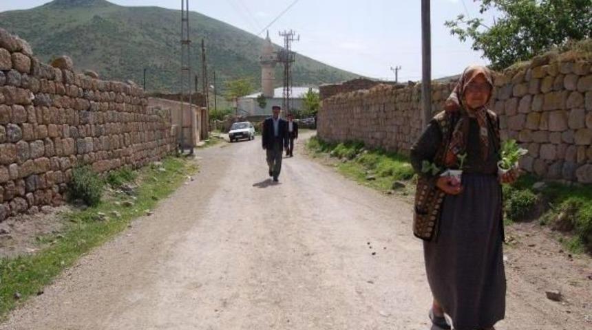 Sit Alanı Mağduru K&ouml;yl&uuml;ler, Taşınıyor