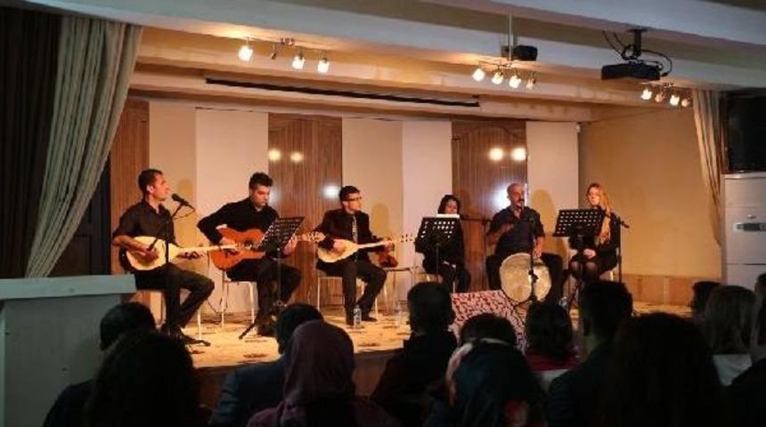 Şemdinli'de Öğretmenlerden Öğrenciler Yararına Konser
