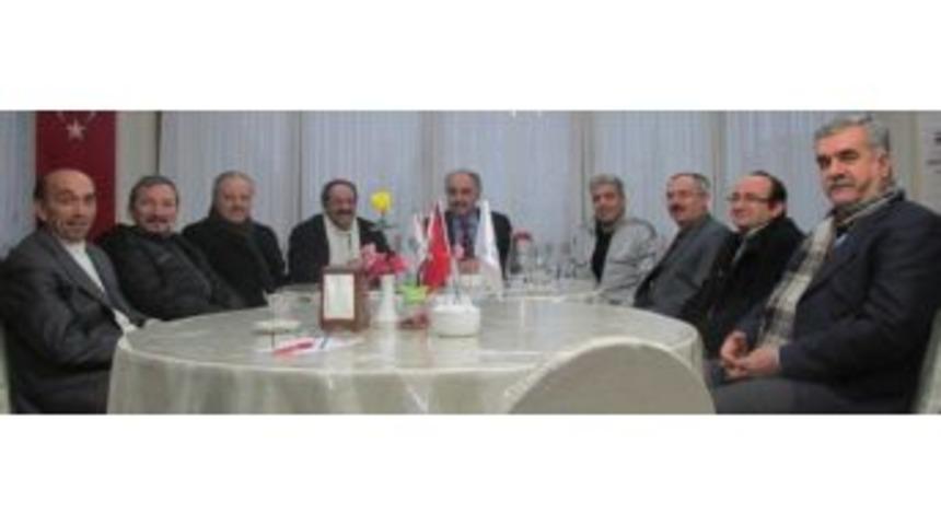 Vayni: &ldquo;yayınevi G&ouml;r&uuml;nt&uuml;s&uuml; Altında Nitelikli Dolandırıcılık Yapılıyor&rdquo;