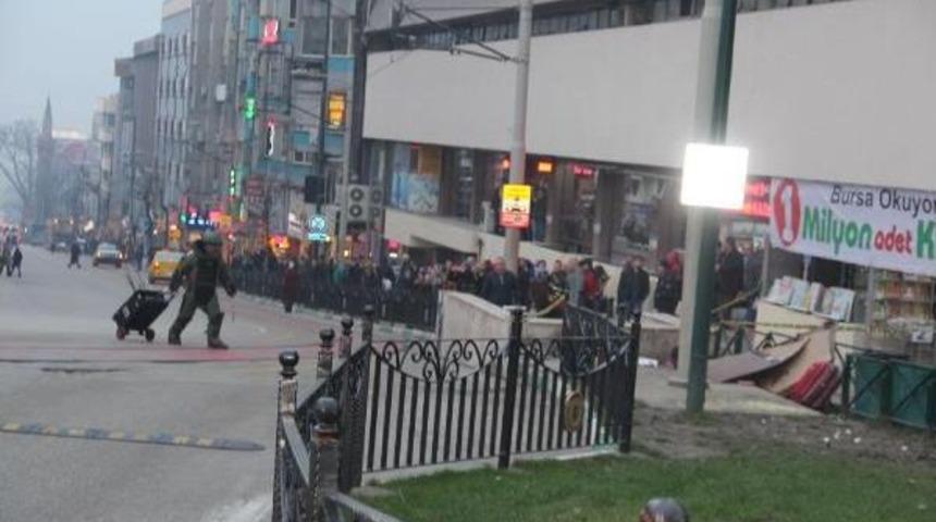 Ş&uuml;pheli &Ccedil;antaya Meraklı Hucumu