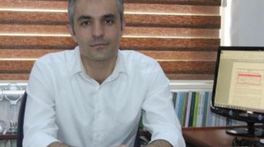 Do&ccedil;.dr. &Ouml;zben: &Ccedil;ocuk Gelin Olgusu Bulaşıcı Inanmışlığın Sonucudur