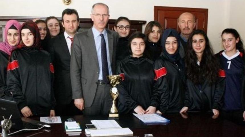 Şampiyon Takımlardan Ziyaret