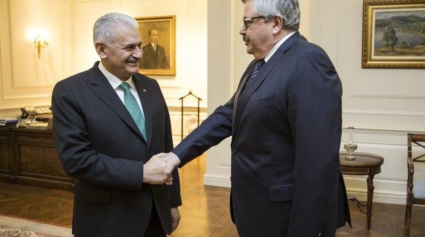 Başbakan Yıldırım Rusya&rsquo;nın Ankara B&uuml;y&uuml;kel&ccedil;isi Yerhov&rsquo;u Kabul Etti