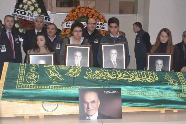 Ahmet Keleşoğlu&rsquo;na Adının Verildiği Eğitim Fak&uuml;ltesinde Anma T&ouml;reni 1