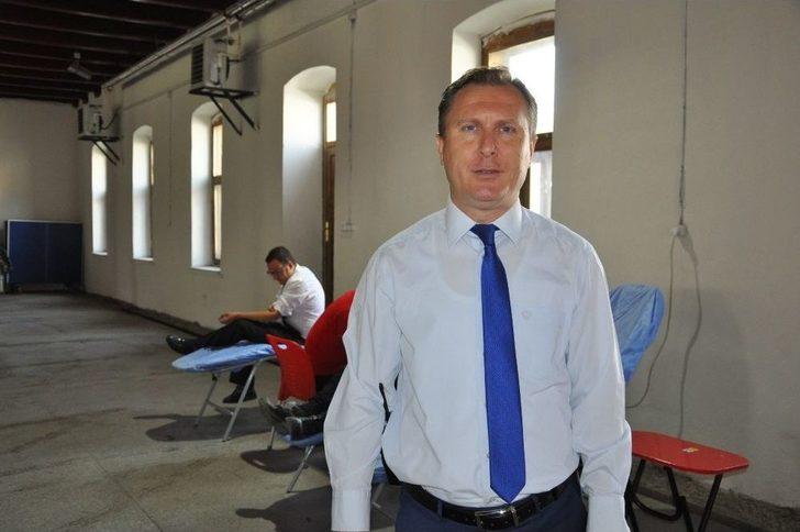 Kars Polisi Türk Kızılay’ına Kan Bağışında Bulundu G5