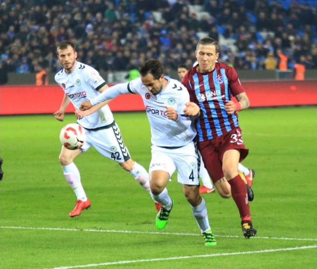 Ziraat T&uuml;rkiye Kupası: Trabzonspor: - Atiker Konyaspor: 1 (ilk Yarı)