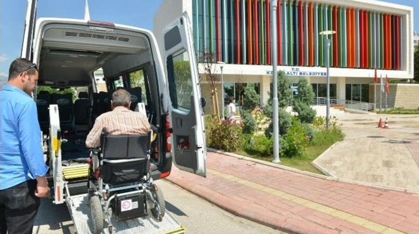 Konyaaltı Belediyesi Engelleri Kaldırıyor
