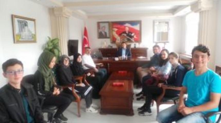 &Ccedil;avdarhisar İmam Hatip Ortaokulu&rsquo;ndan Tarihi Başarısı